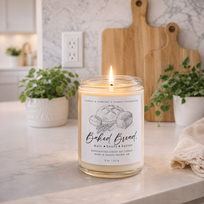 This candle smells like all your freshly baked bread and butter dreams!  Warm bread fresh from the oven in a luxury candle.